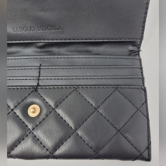 BADGLEY MISCHKA BLACK QUILTED TOP HANDLE PURSE NWOT BLACK WALLET FAUX LEATHER - Picture 5 of 16